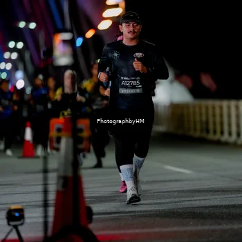 Runner Photo 6190504