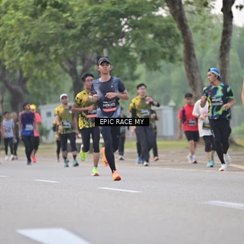 Runner Photo 6190507