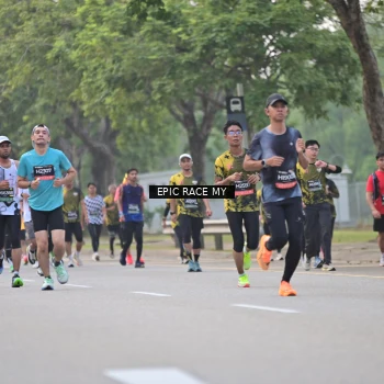 Runner Photo 6190510