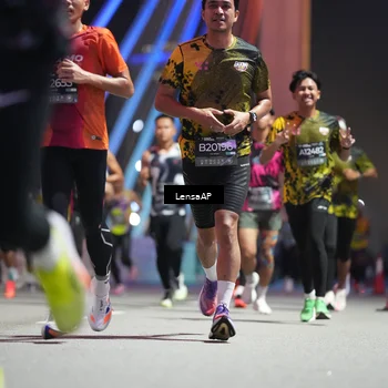Runner Photo 6190513