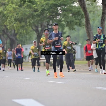 Runner Photo 6190524