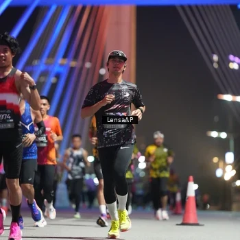 Runner Photo 6190529