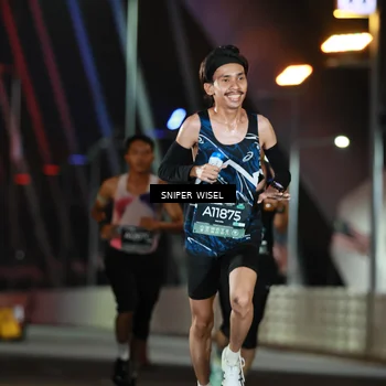Runner Photo 6190589
