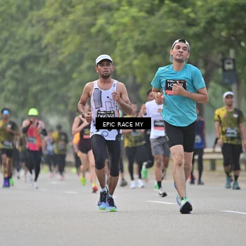 Runner Photo 6190595