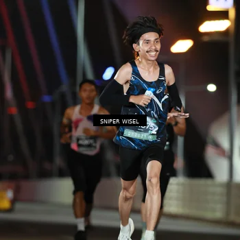 Runner Photo 6190611