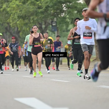 Runner Photo 6190623