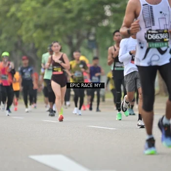Runner Photo 6190641