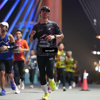 Runner Photo 6190642