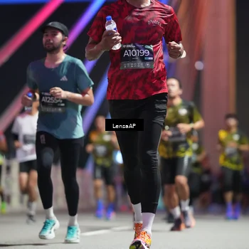Runner Photo 6190652