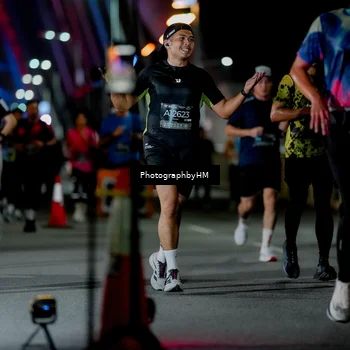 Runner Photo 6190676