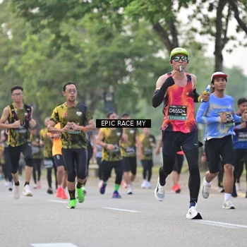 Runner Photo 6190687