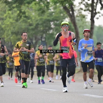Runner Photo 6190691