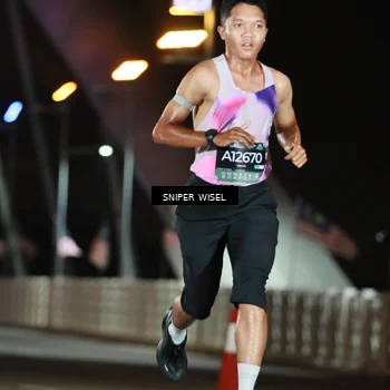 Runner Photo 6190733