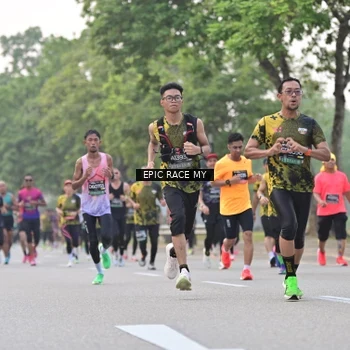 Runner Photo 6190758
