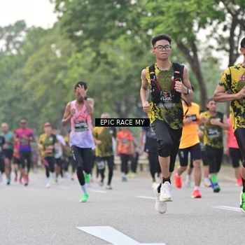 Runner Photo 6190760