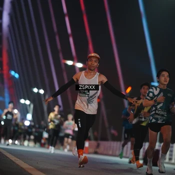 Runner Photo 6190773
