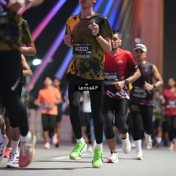 Runner Photo 6190778