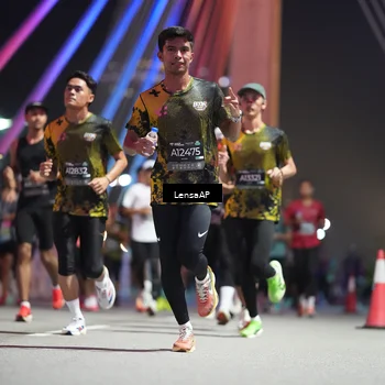 Runner Photo 6190793