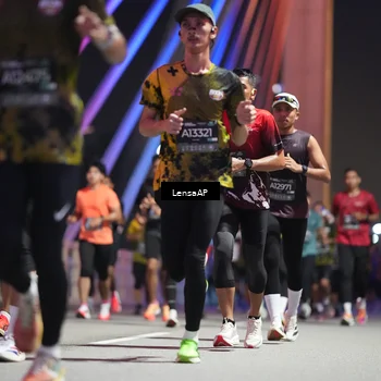 Runner Photo 6190801