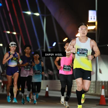 Runner Photo 6190808