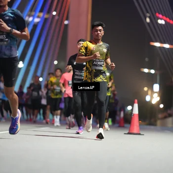 Runner Photo 6190869