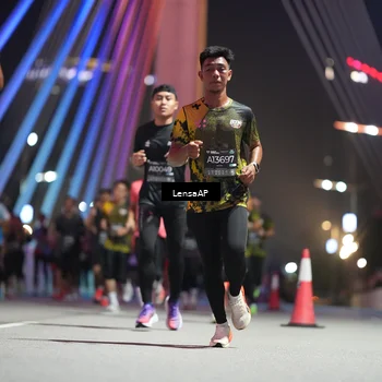 Runner Photo 6190879