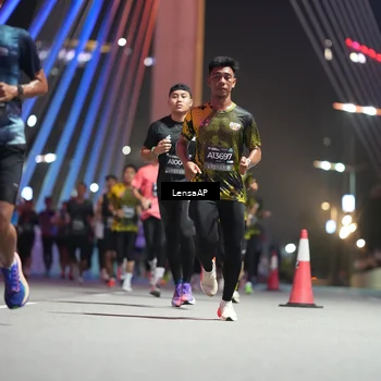 Runner Photo 6190889
