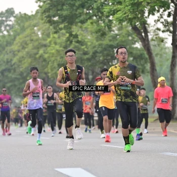 Runner Photo 6190897