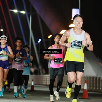 Runner Photo 6190898