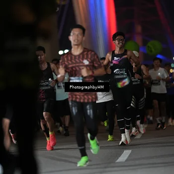 Runner Photo 6190998