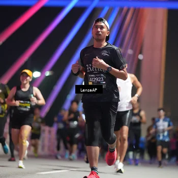 Runner Photo 6191005