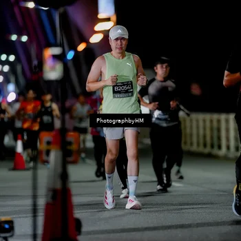 Runner Photo 6191040