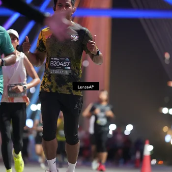 Runner Photo 6191050