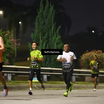 Runner Photo 6191052