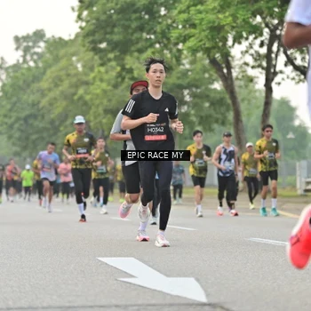 Runner Photo 6191057