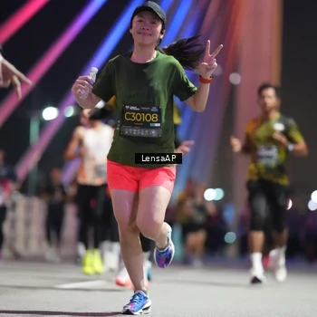 Runner Photo 6191099