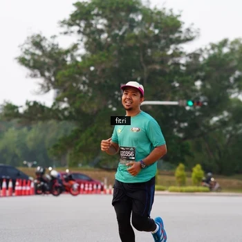Runner Photo 6191103