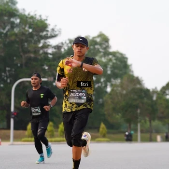 Runner Photo 6191113