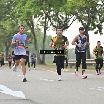 Runner Photo 6191120