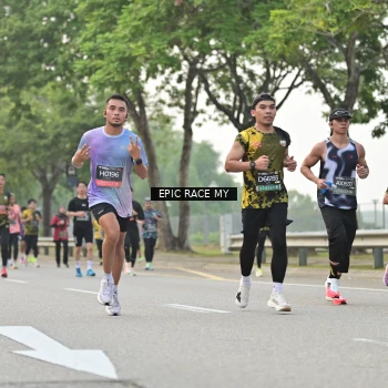Runner Photo 6191150