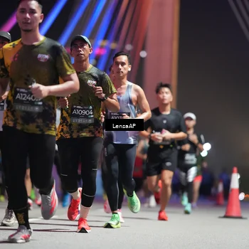Runner Photo 6191239