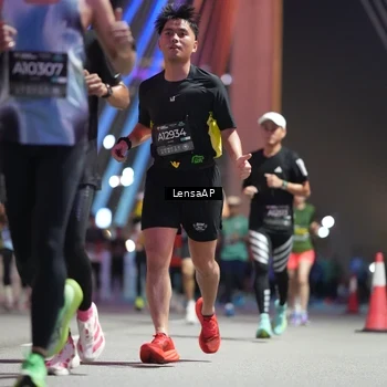 Runner Photo 6191299