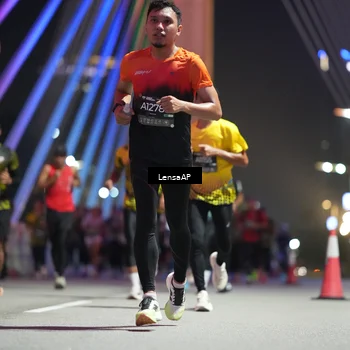 Runner Photo 6191375