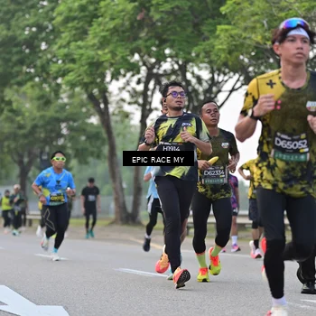 Runner Photo 6191444