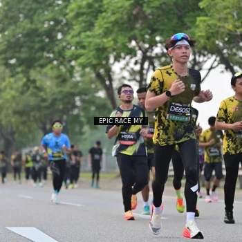Runner Photo 6191543