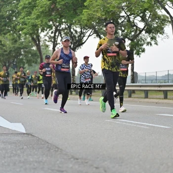 Runner Photo 6191677