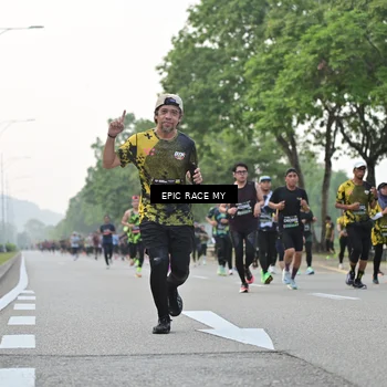 Runner Photo 6191774