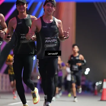 Runner Photo 6191815