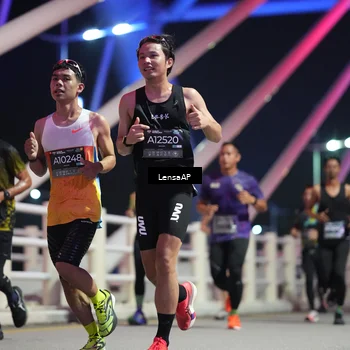 Runner Photo 6191849