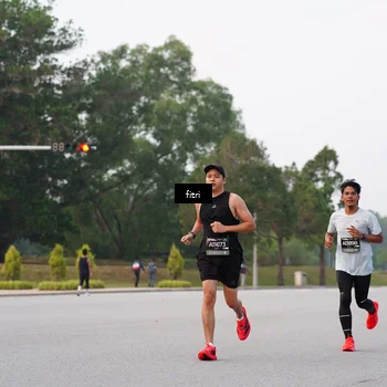Runner Photo 6191856